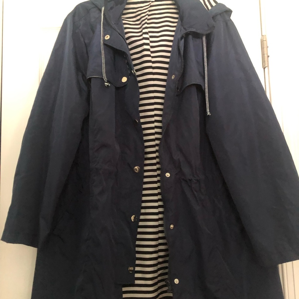 Raincoat with hood size 22